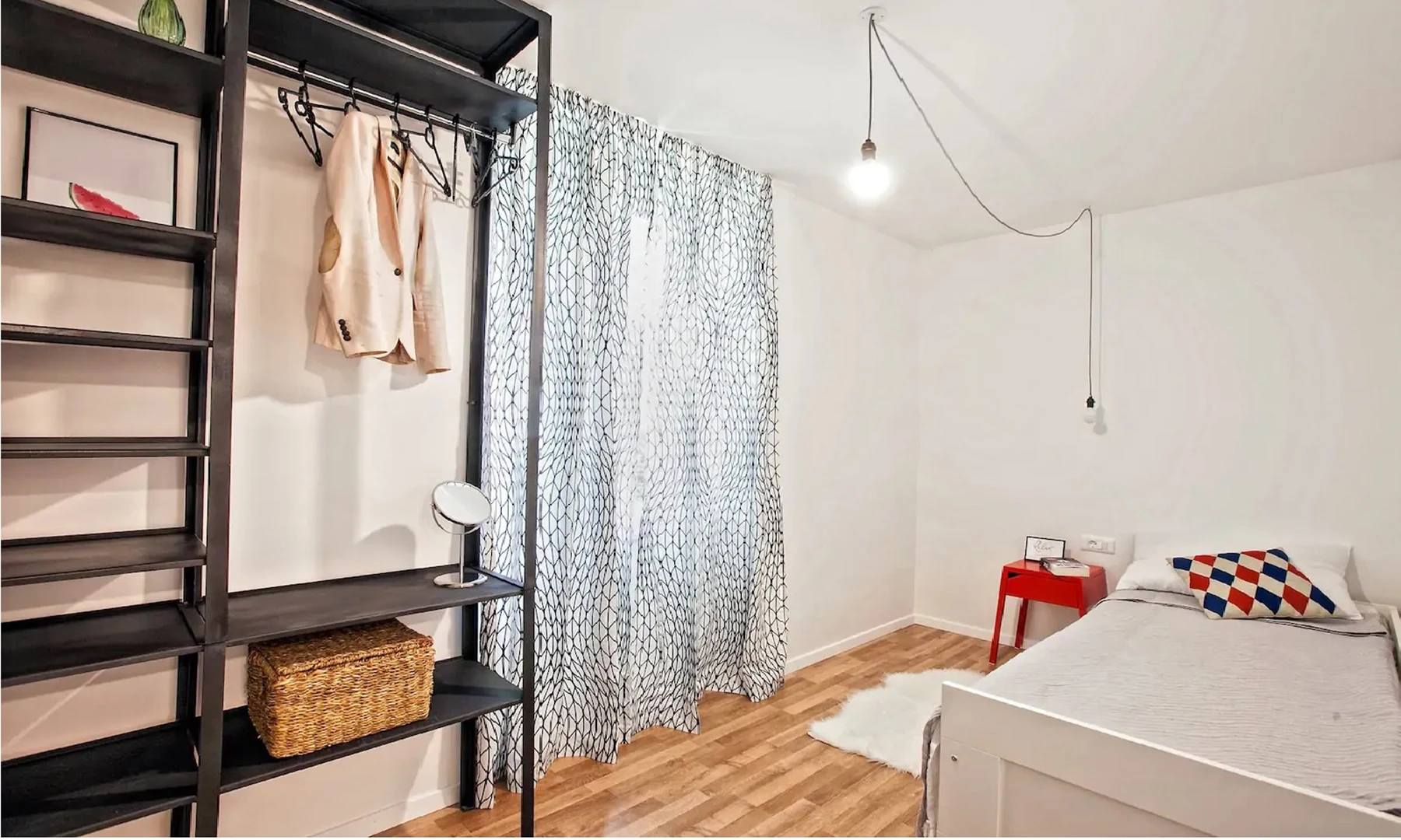 Spavaća soba 2 s krevetom i policom za odjeću, apartman Batchae Split