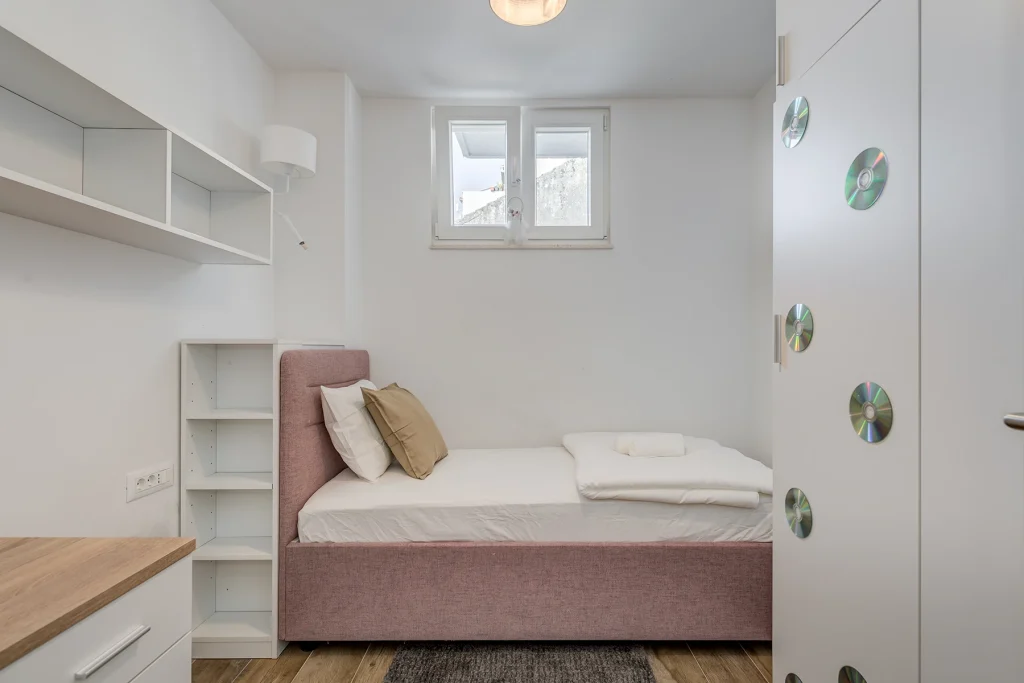 Spavaća soba 2 s jednokrevetnim krevetom, apartman Bells & Whistles Split