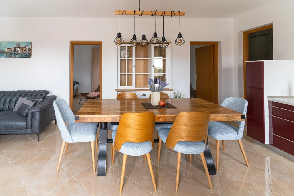 Dnevni boravak, blagovaonica i kuhinja apartmana Bartul, Casa Korina