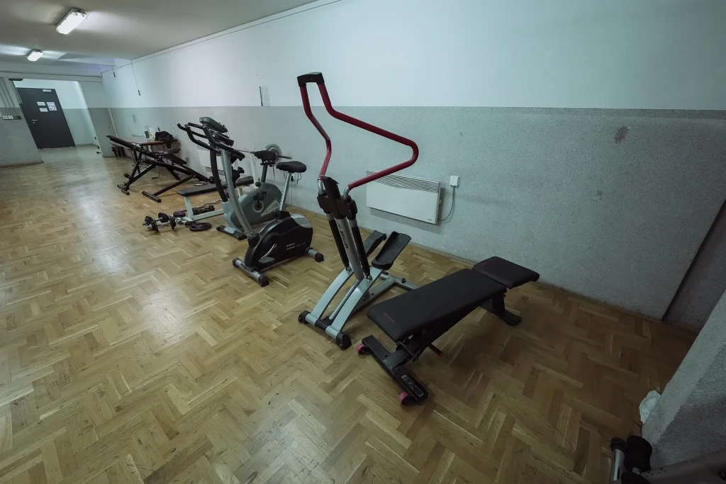 Teretana s kardio spravama dostupna gostima, apartman Lola Zagreb