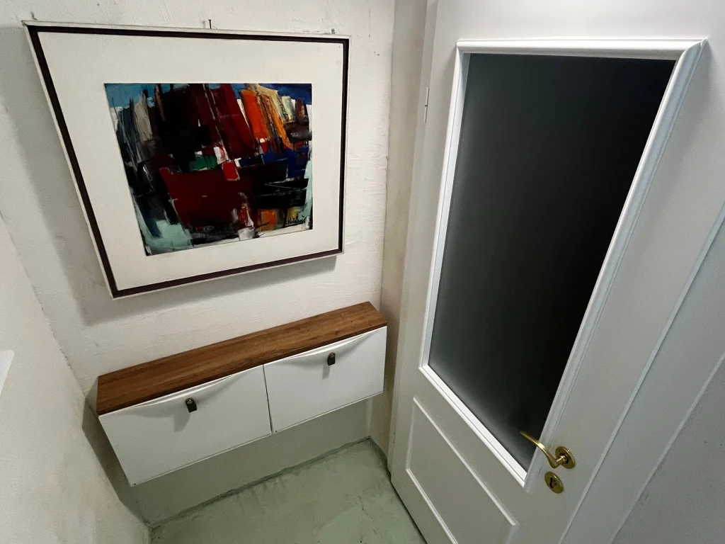 Hodnik, Secret Room