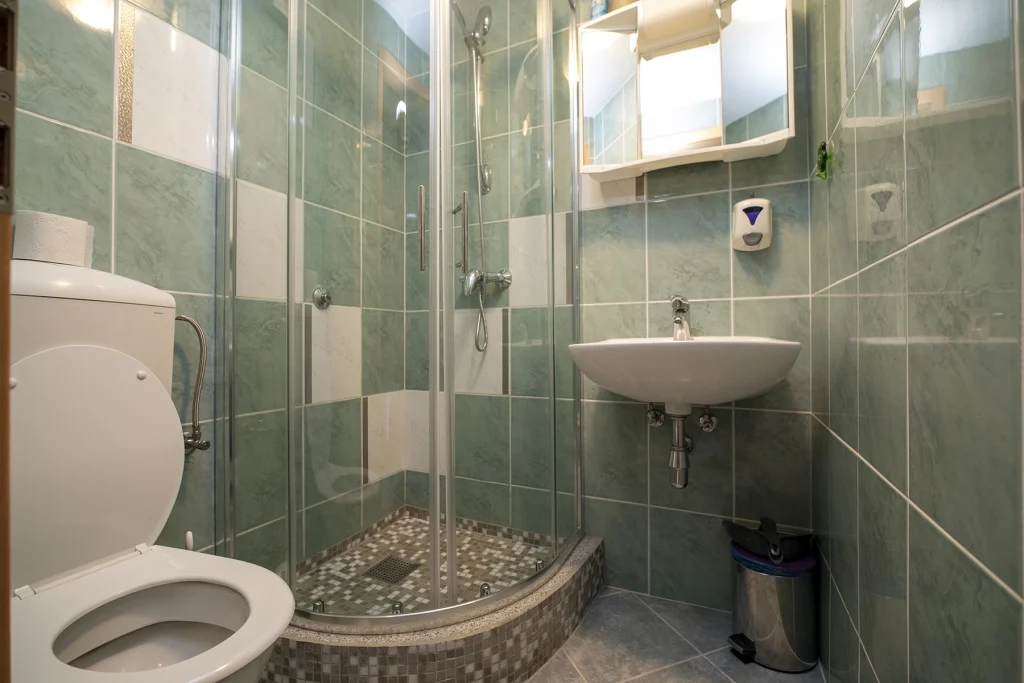 Kupaonica, Hill Pool House